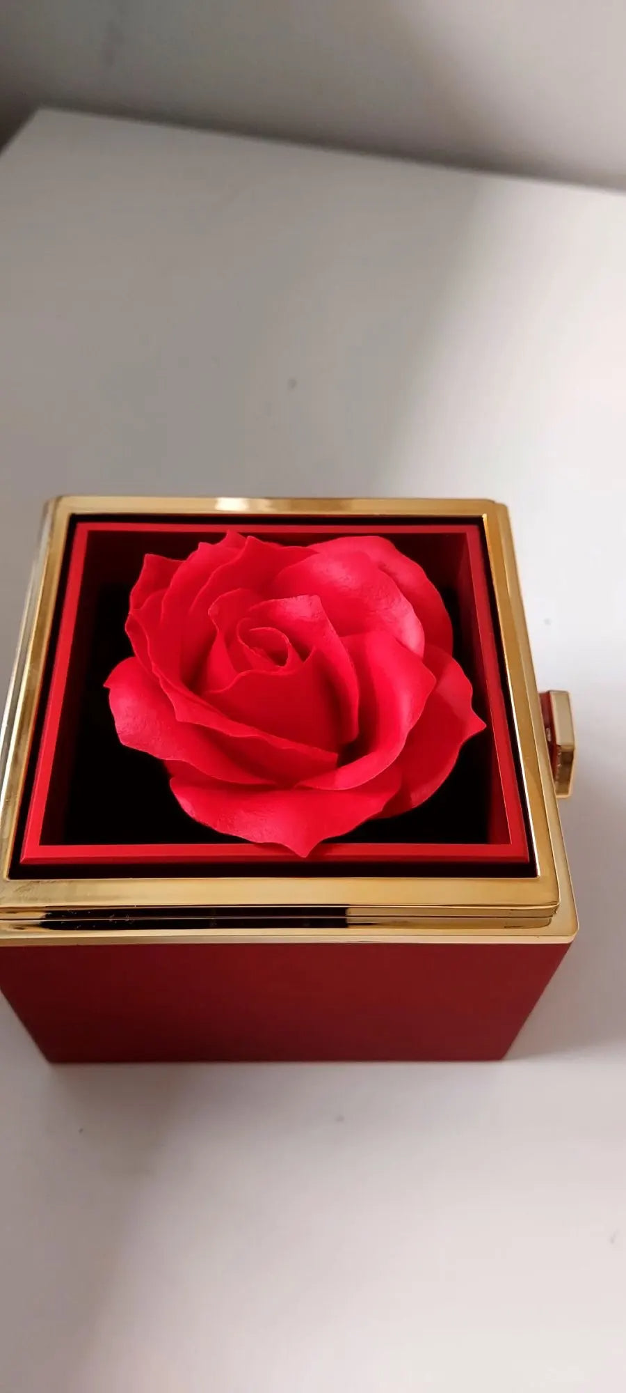 Roterende Rose gaveæske